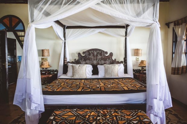 moniquedecaro-kenya-chale-island-040