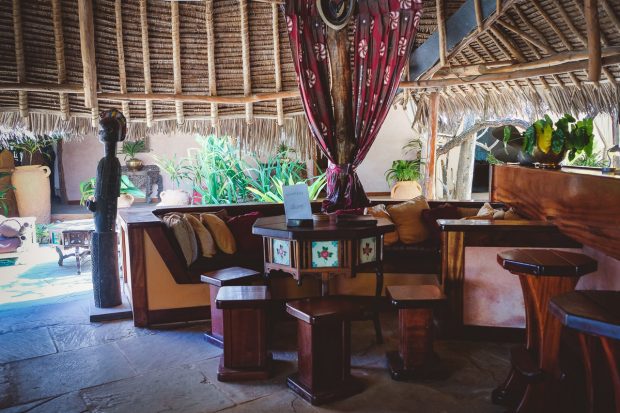 moniquedecaro-kenya-chale-island-083