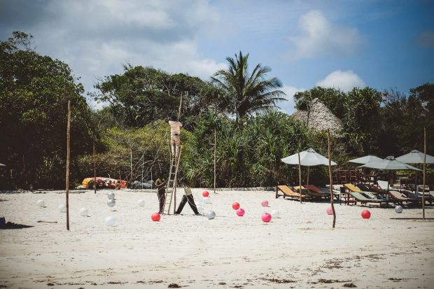 moniquedecaro-kenya-chale-island-107